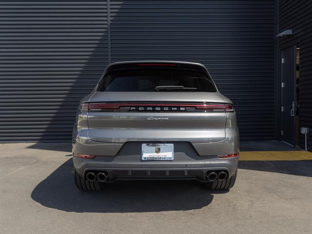 2025 Porsche Cayenne Bakersfield CA