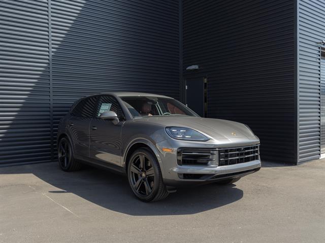 2025 Porsche Cayenne Bakersfield CA