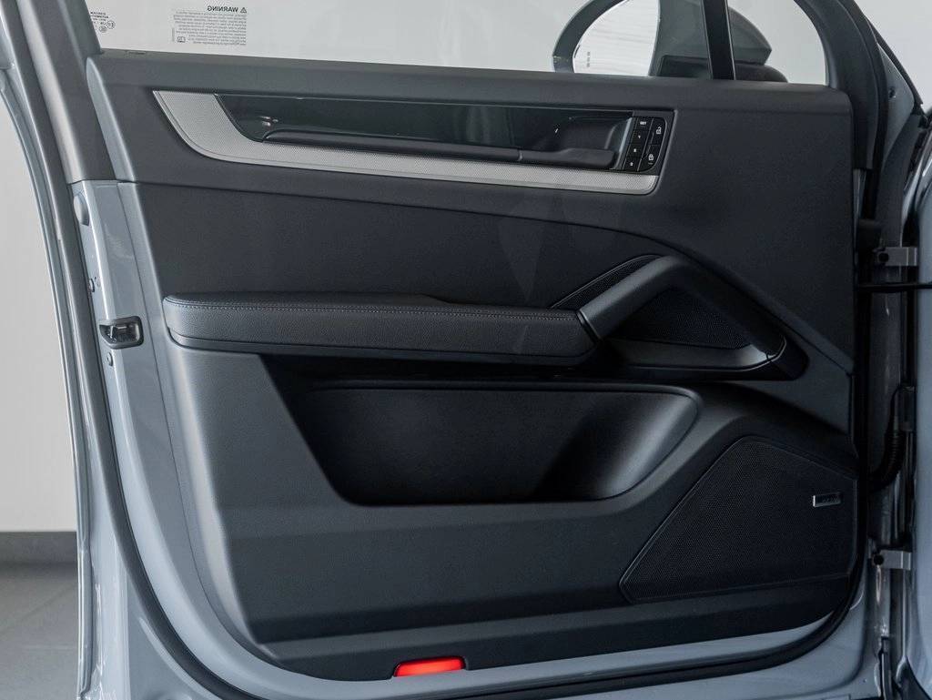 2025 Porsche Cayenne Colorado Springs CO