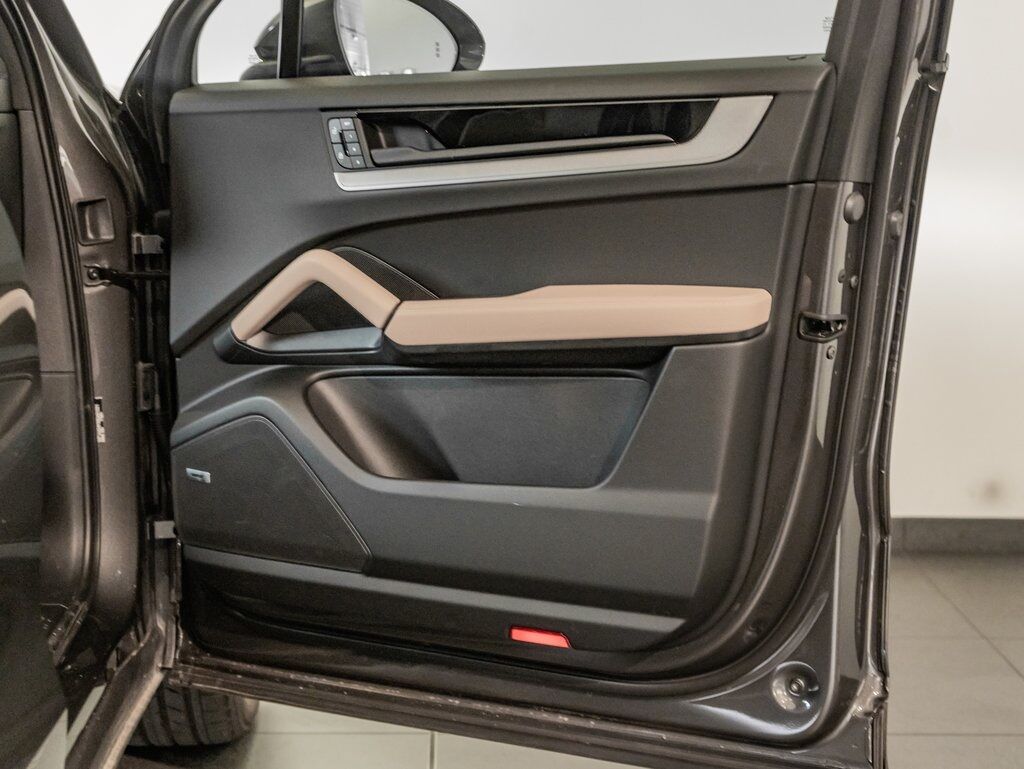 2025 Porsche Cayenne Colorado Springs CO