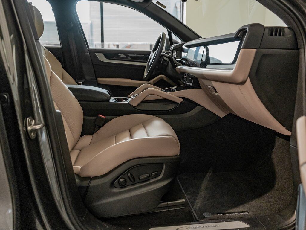 2025 Porsche Cayenne Colorado Springs CO