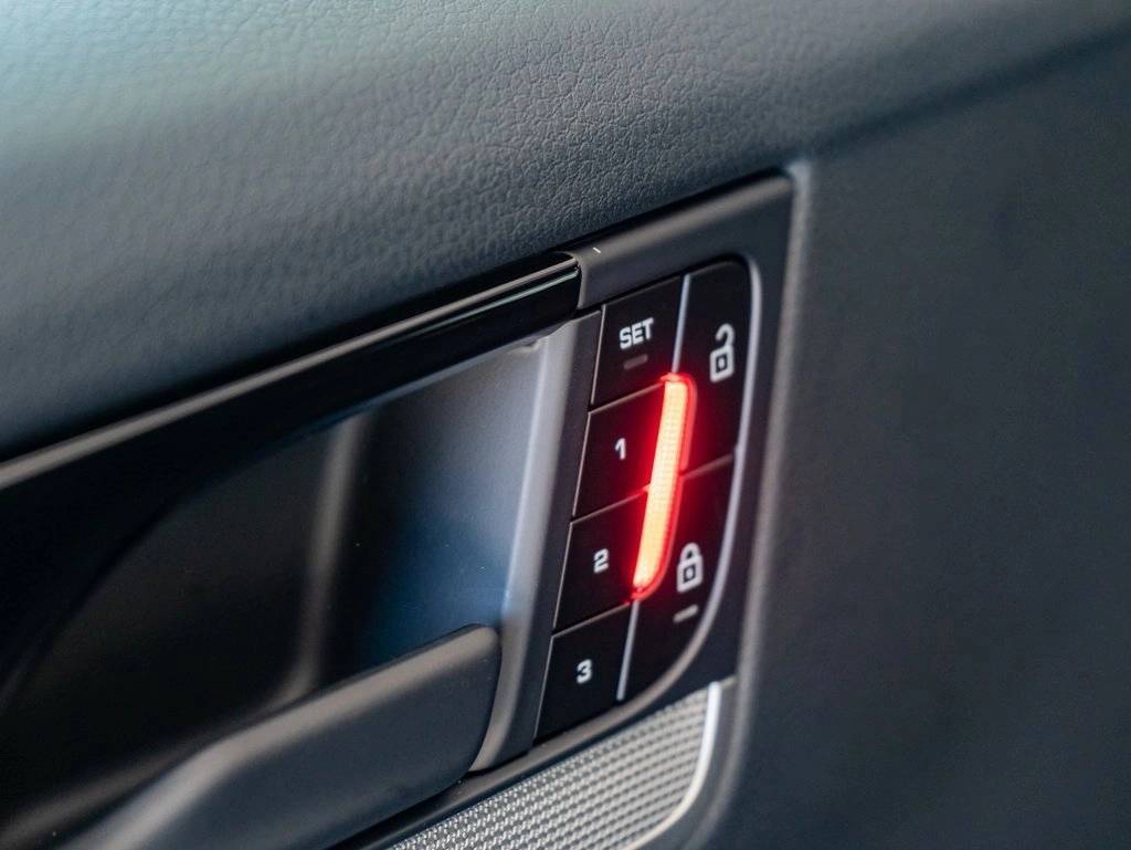 2025 Porsche Cayenne Colorado Springs CO