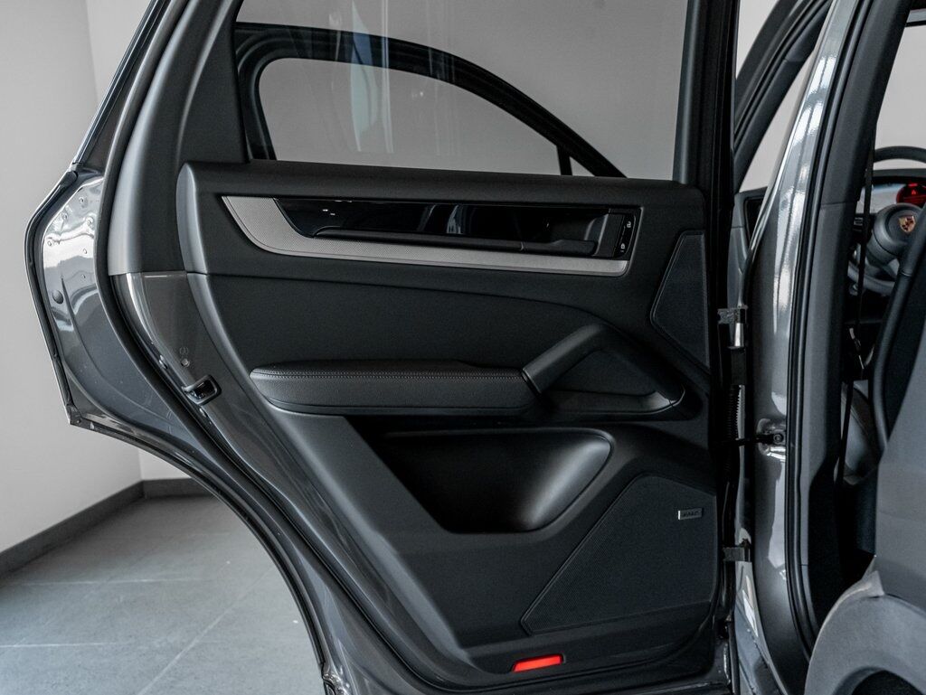 2025 Porsche Cayenne Colorado Springs CO
