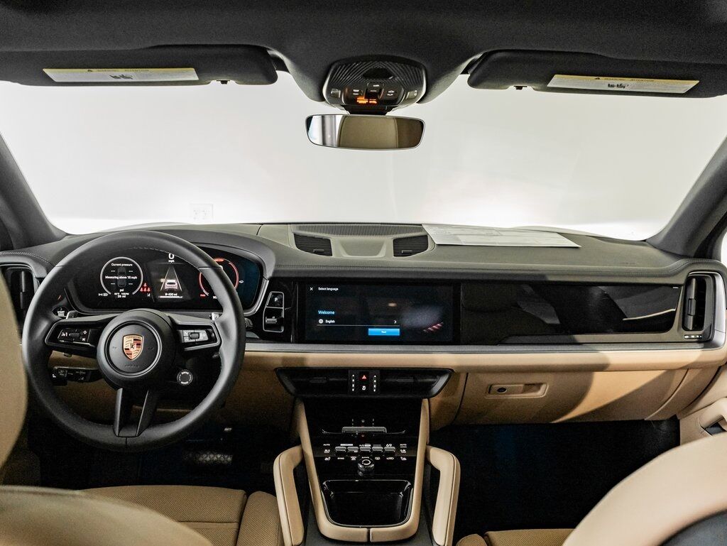 2025 Porsche Cayenne photo 19
