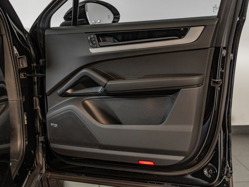 2025 Porsche Cayenne Colorado Springs CO