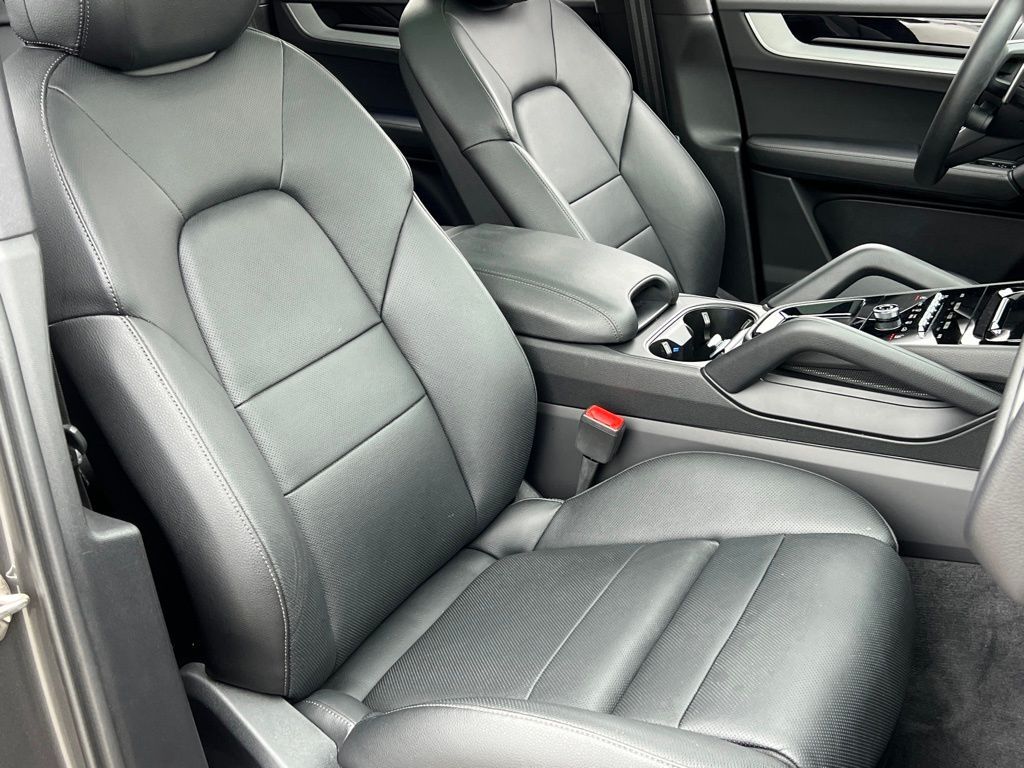 2025 Porsche Cayenne Indianapolis IN