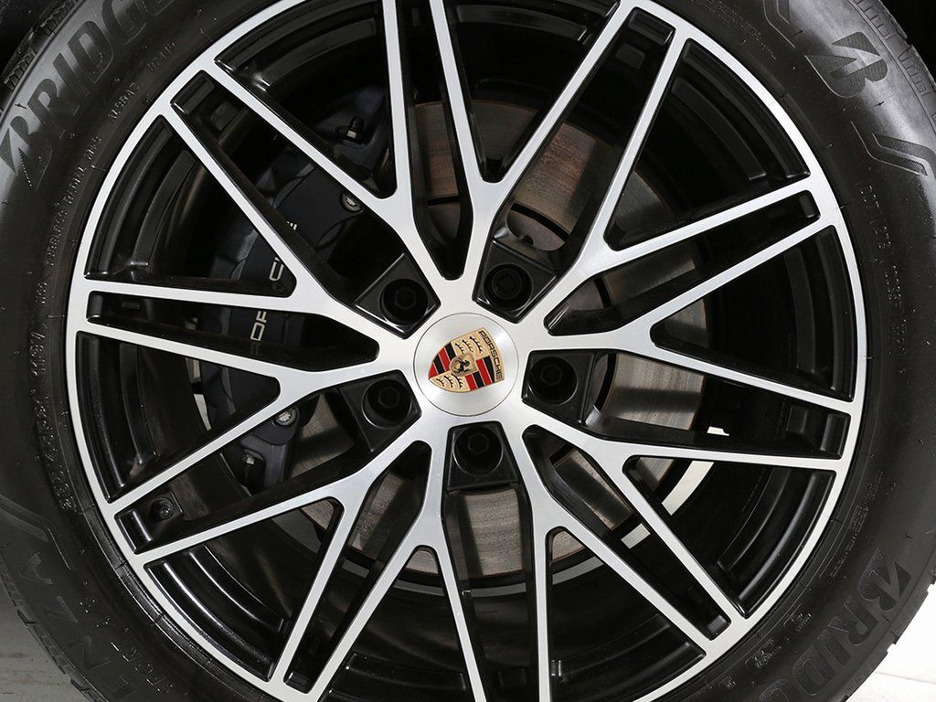 2025 Porsche Cayenne Indianapolis IN