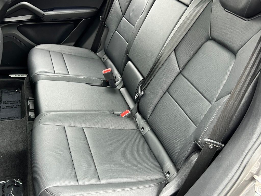 2025 Porsche Cayenne Indianapolis IN