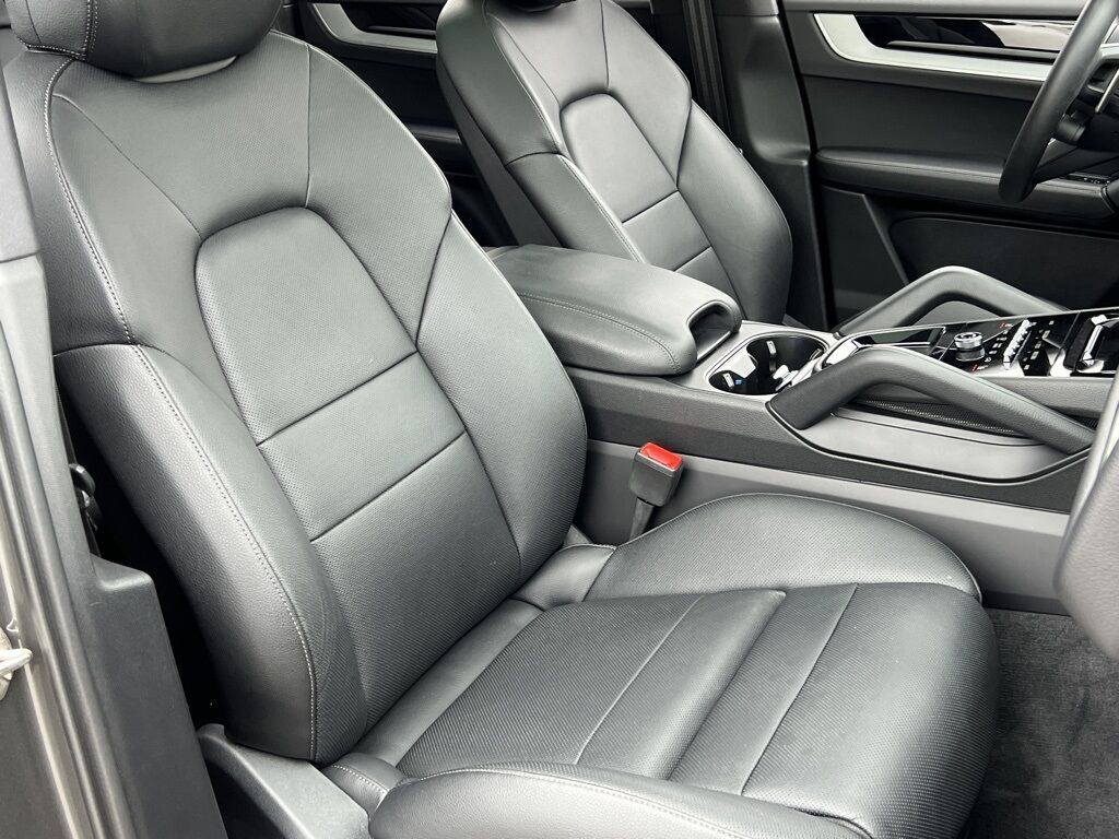 2025 Porsche Cayenne Indianapolis IN