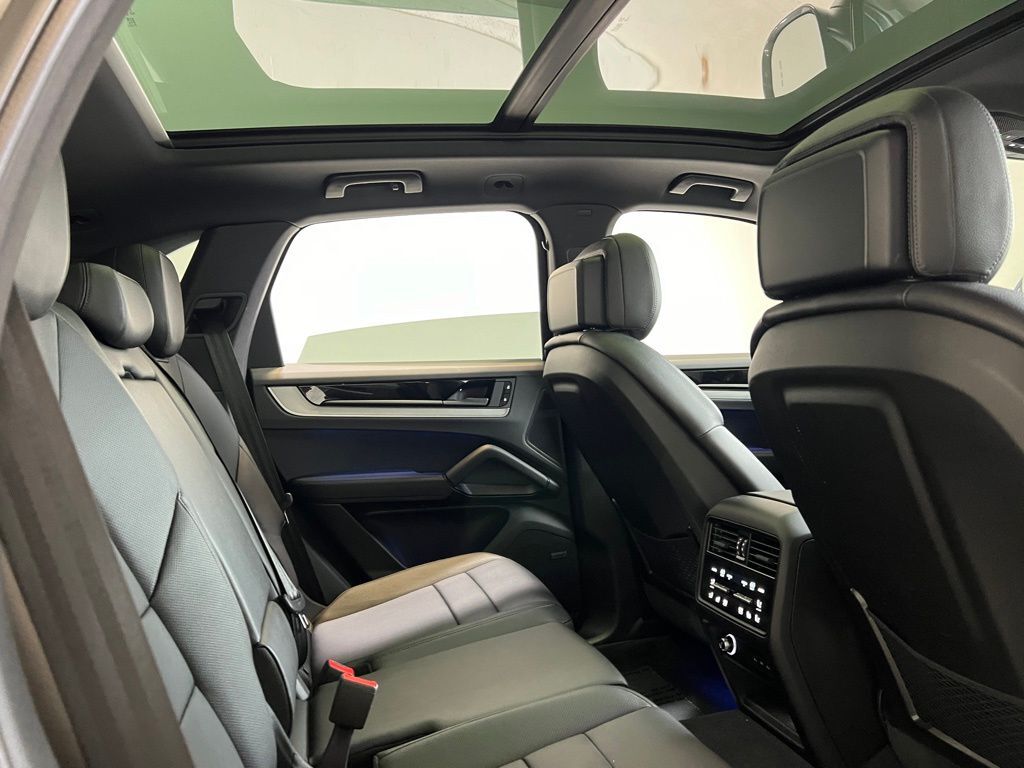 2025 Porsche Cayenne Indianapolis IN