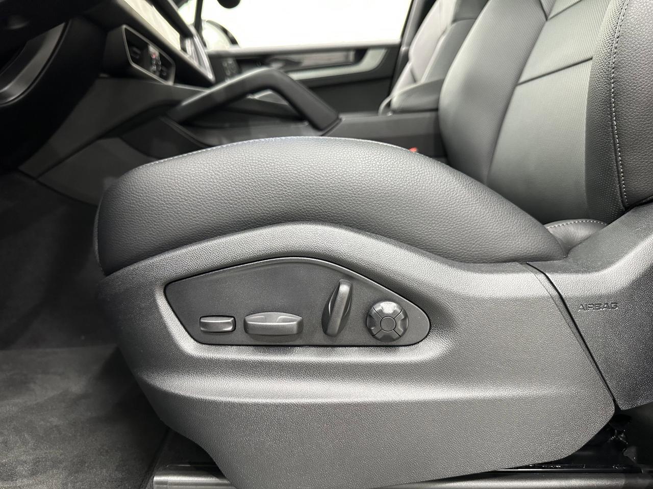 2025 Porsche Cayenne Newark DE