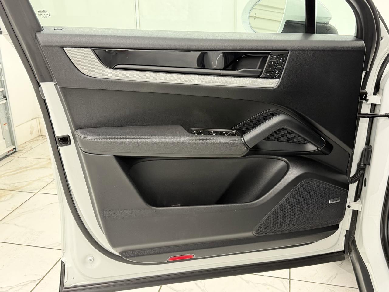 2025 Porsche Cayenne Newark DE