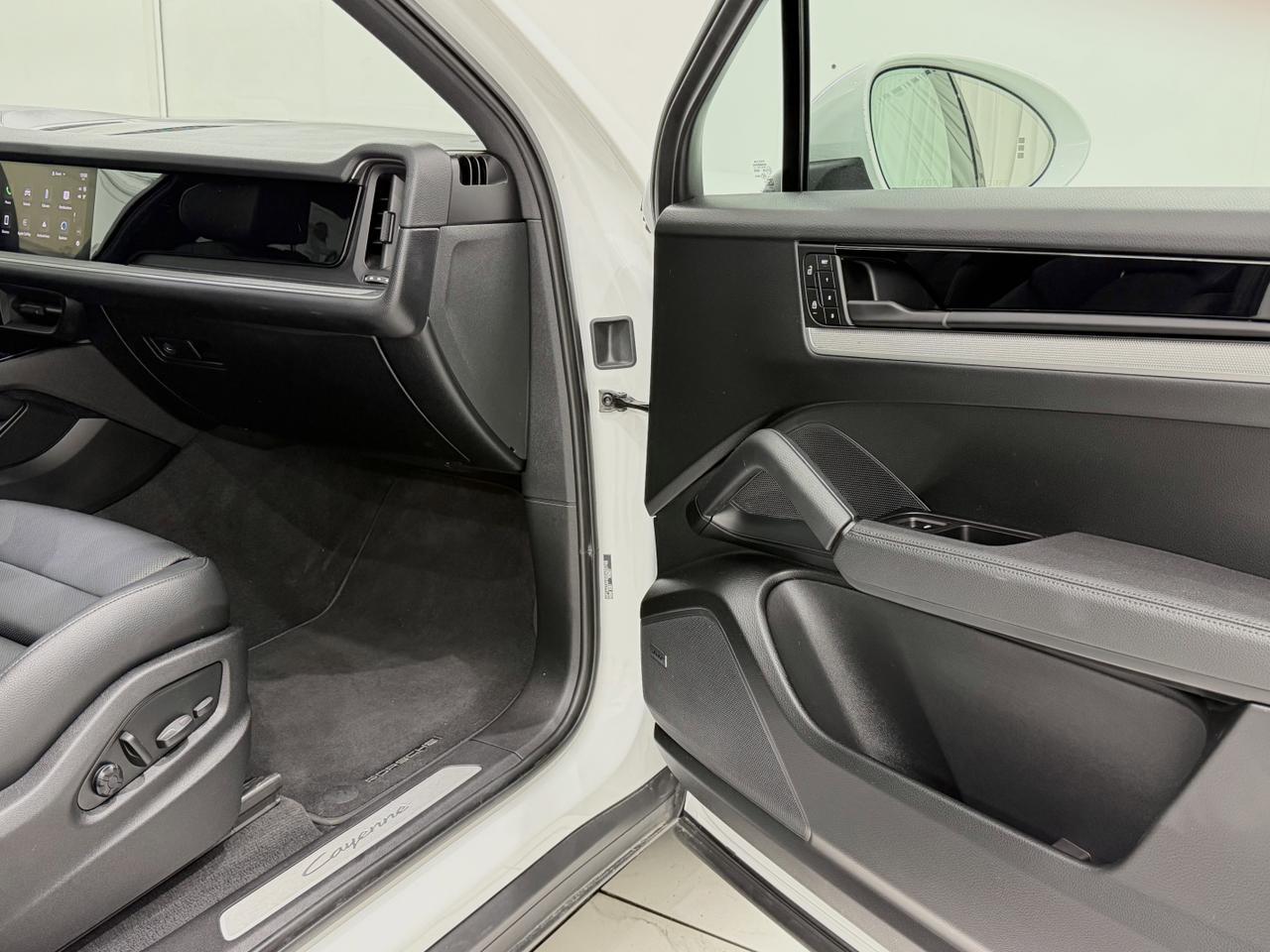 2025 Porsche Cayenne Newark DE