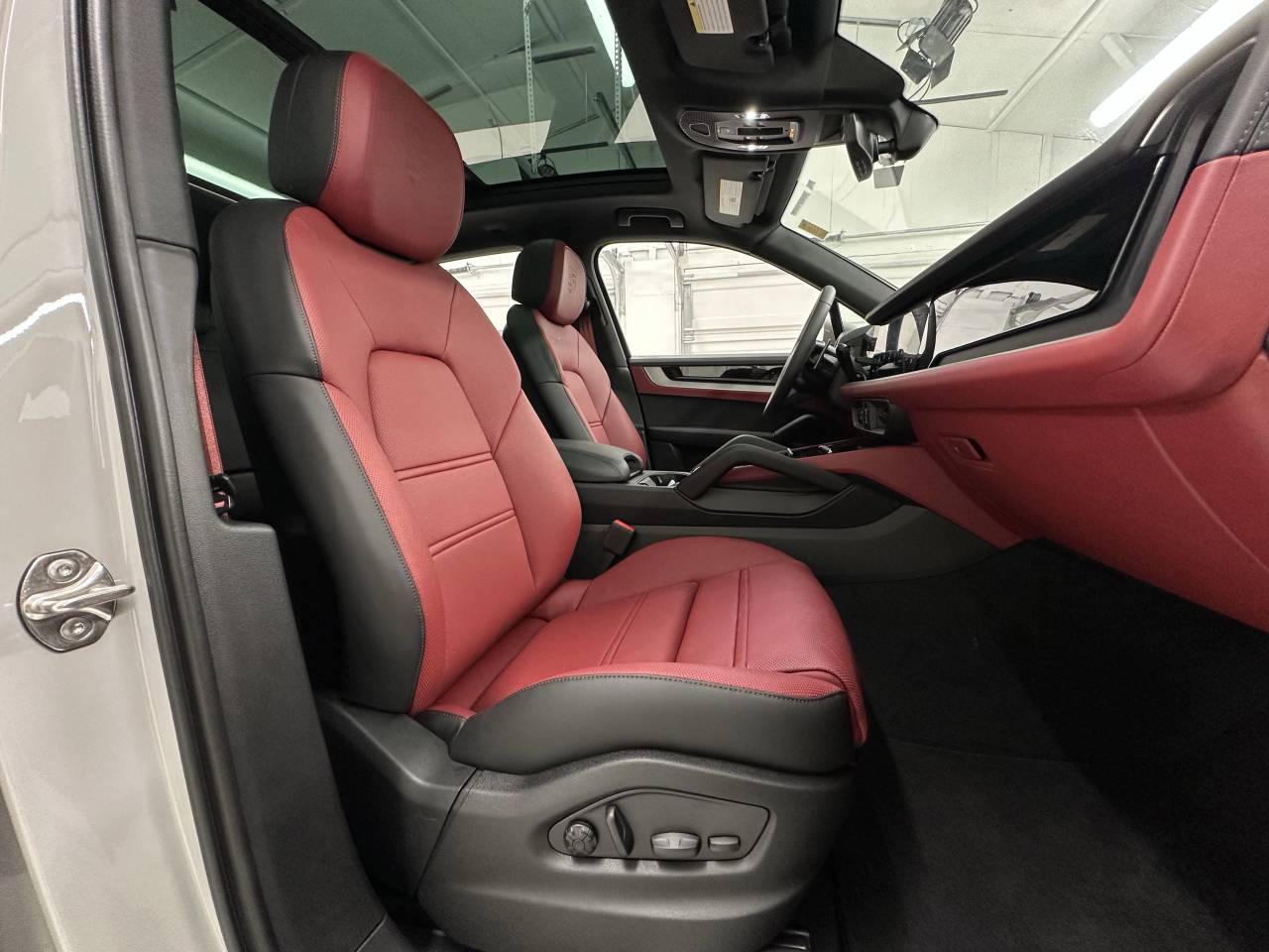 2025 Porsche Cayenne Newark DE
