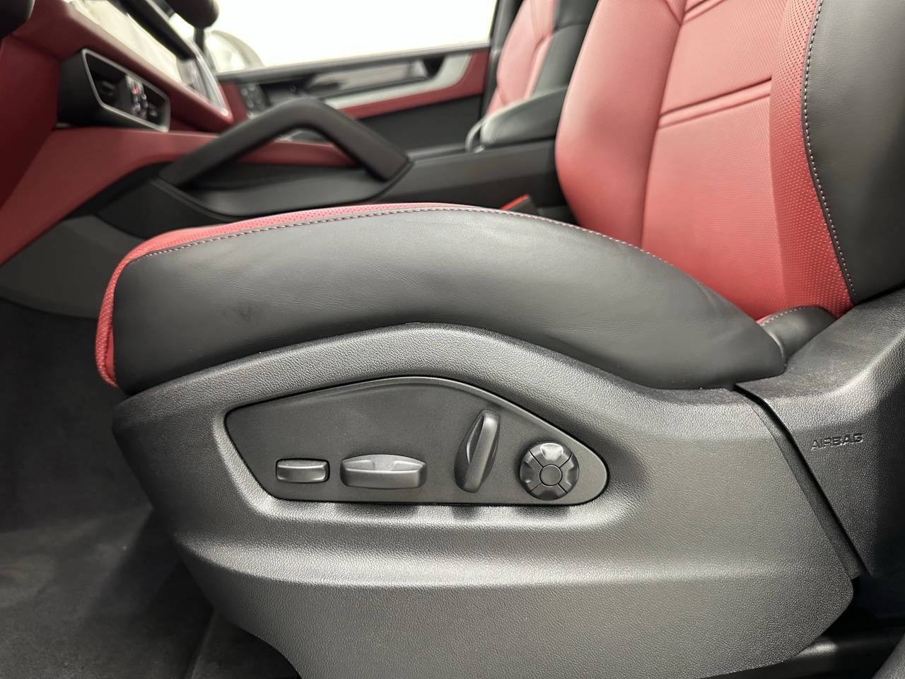 2025 Porsche Cayenne Newark DE