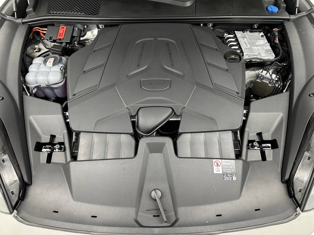 2025 Porsche Cayenne Newark DE