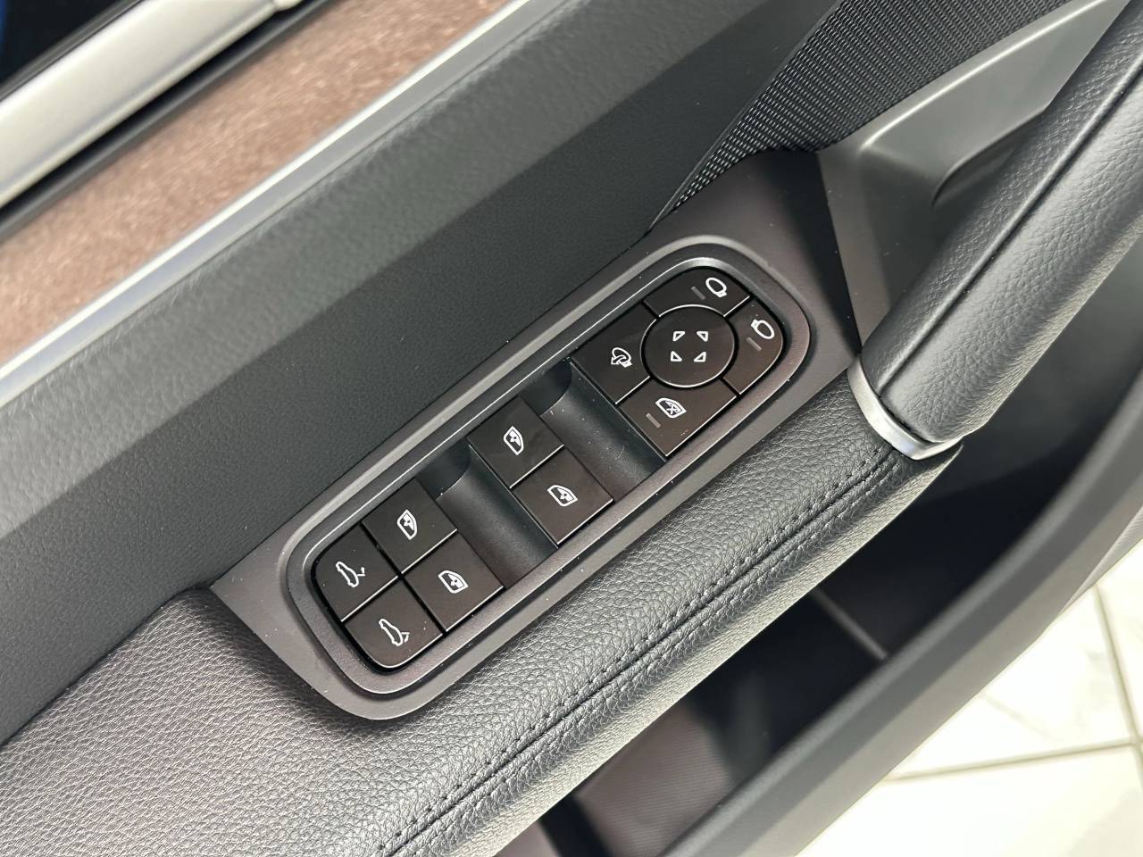 2025 Porsche Cayenne Newark DE