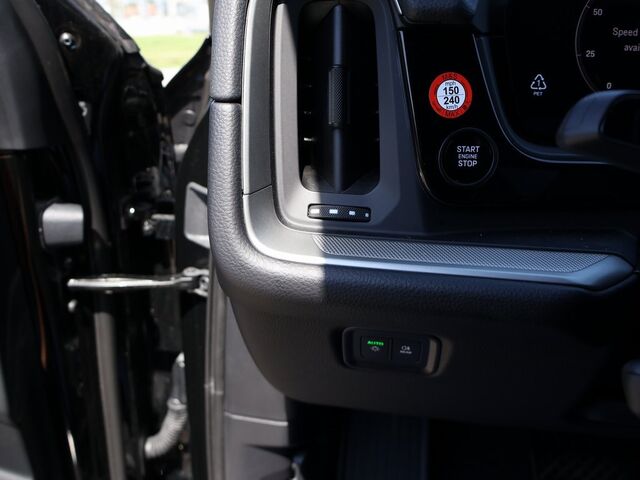 2025 Porsche Cayenne  Oshkosh WI
