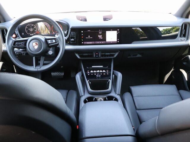 2025 Porsche Cayenne  Oshkosh WI