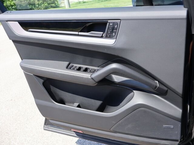 2025 Porsche Cayenne  Oshkosh WI