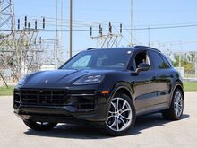 2025_Porsche_Cayenne__ Oshkosh WI