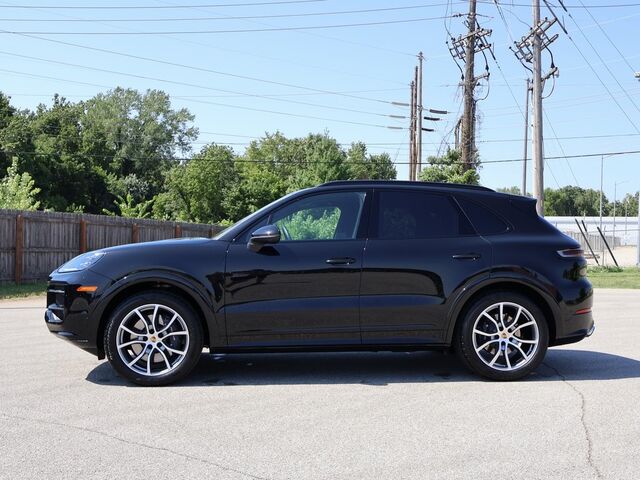 2025 Porsche Cayenne  Oshkosh WI