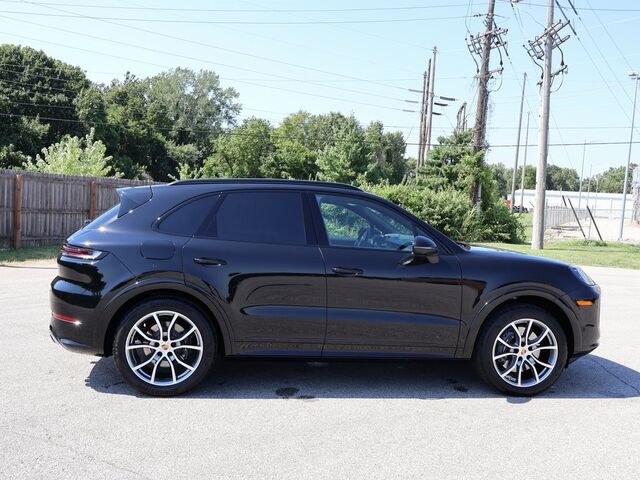 2025 Porsche Cayenne  Oshkosh WI