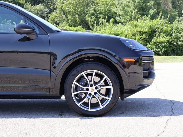 2025 Porsche Cayenne  Oshkosh WI