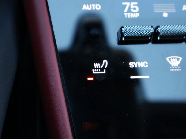 2025 Porsche Cayenne  Oshkosh WI