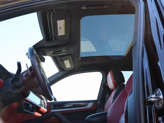 2025 Porsche Cayenne  Oshkosh WI