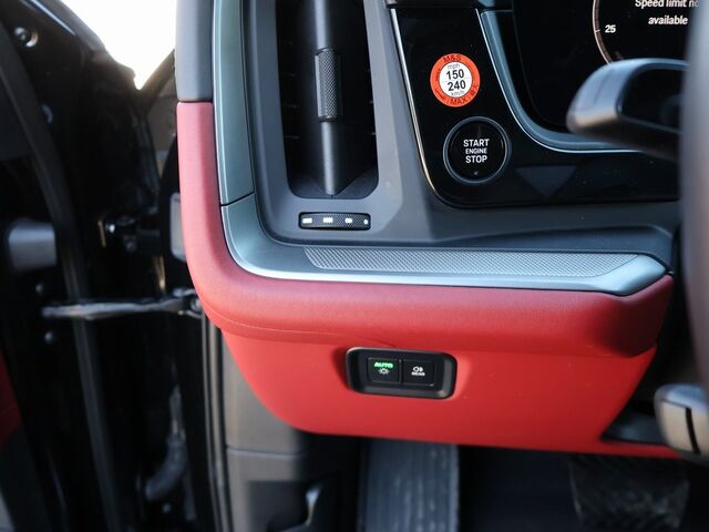 2025 Porsche Cayenne  Oshkosh WI