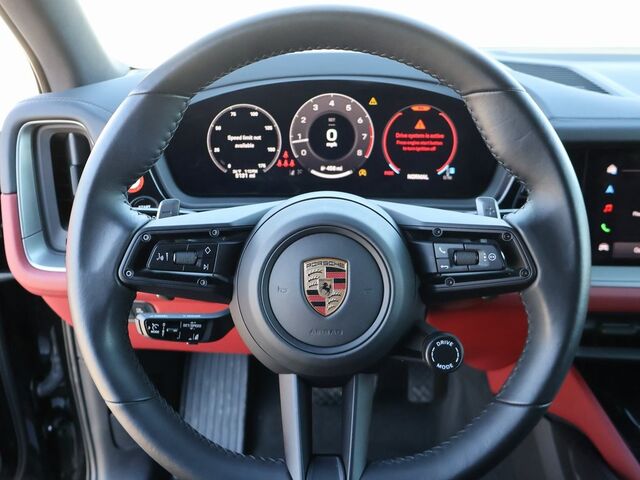 2025 Porsche Cayenne  Oshkosh WI