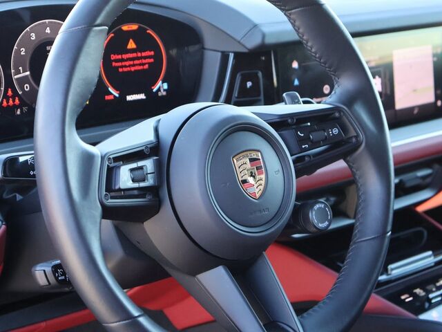 2025 Porsche Cayenne  Oshkosh WI