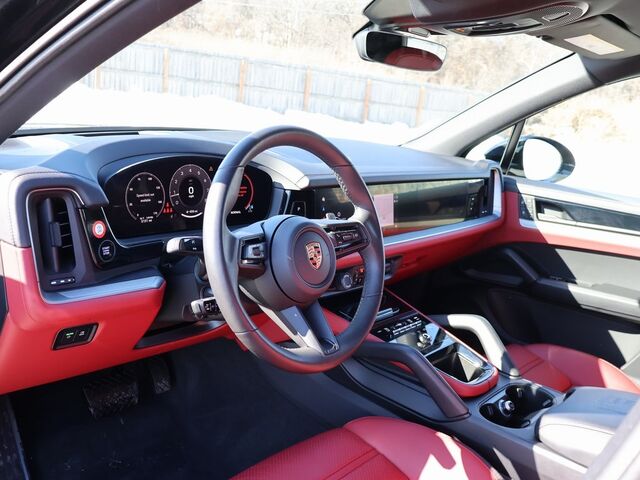 2025 Porsche Cayenne  Oshkosh WI