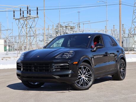 2025 Porsche Cayenne  Oshkosh WI