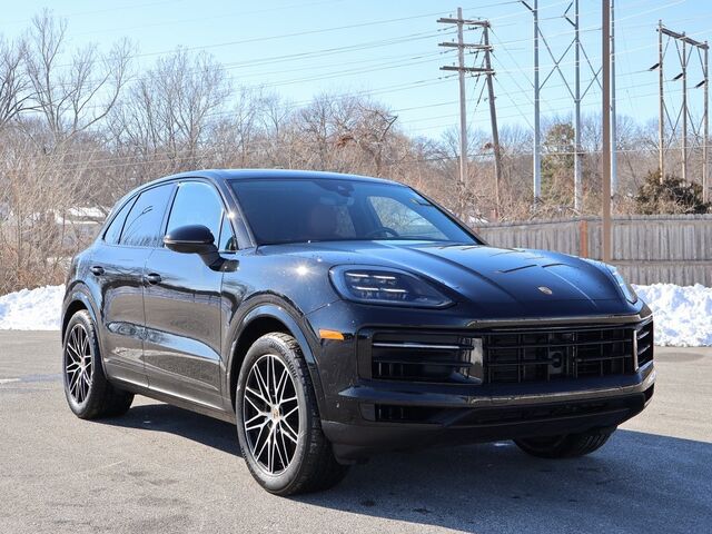 2025 Porsche Cayenne  Oshkosh WI