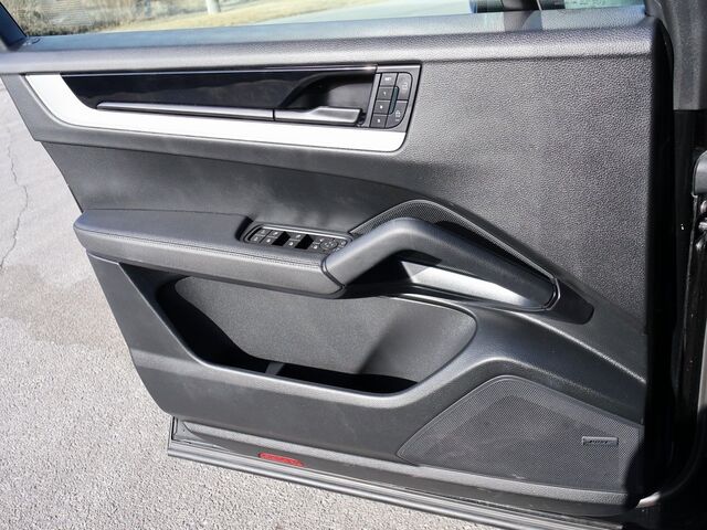 2025 Porsche Cayenne Oshkosh WI 2025 Porsche Cayenne Oshkosh WI