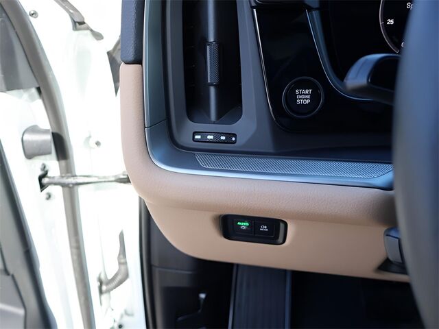 2025 Porsche Cayenne Oshkosh WI 2025 Porsche Cayenne Oshkosh WI