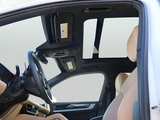 2025 Porsche Cayenne  Oshkosh WI