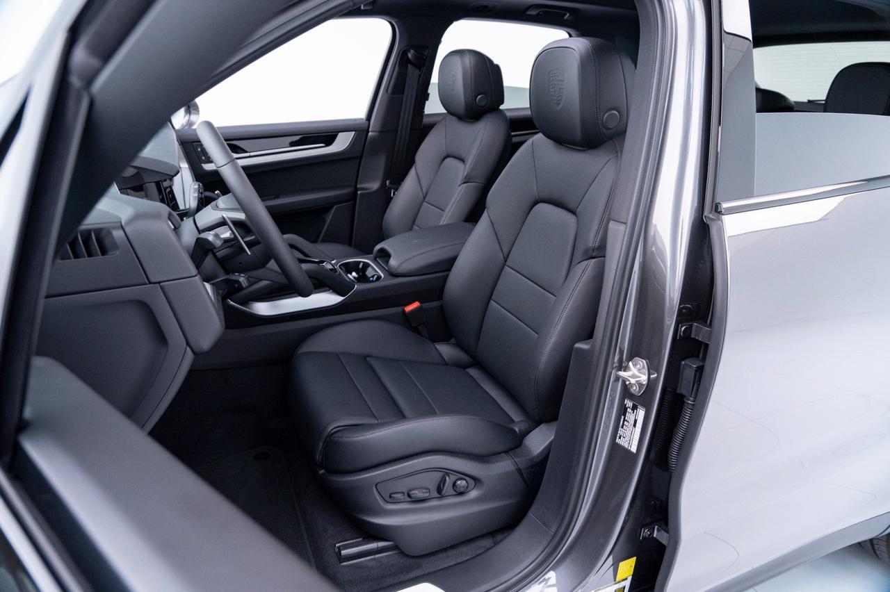 2025 Porsche Cayenne Pompano Beach FL