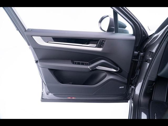 2025 Porsche Cayenne Pompano Beach FL