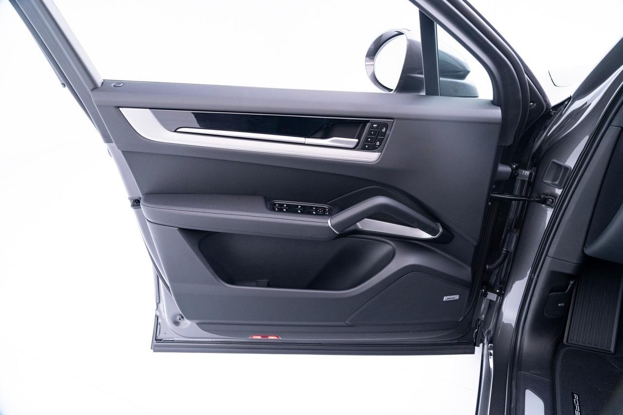 2025 Porsche Cayenne Pompano Beach FL