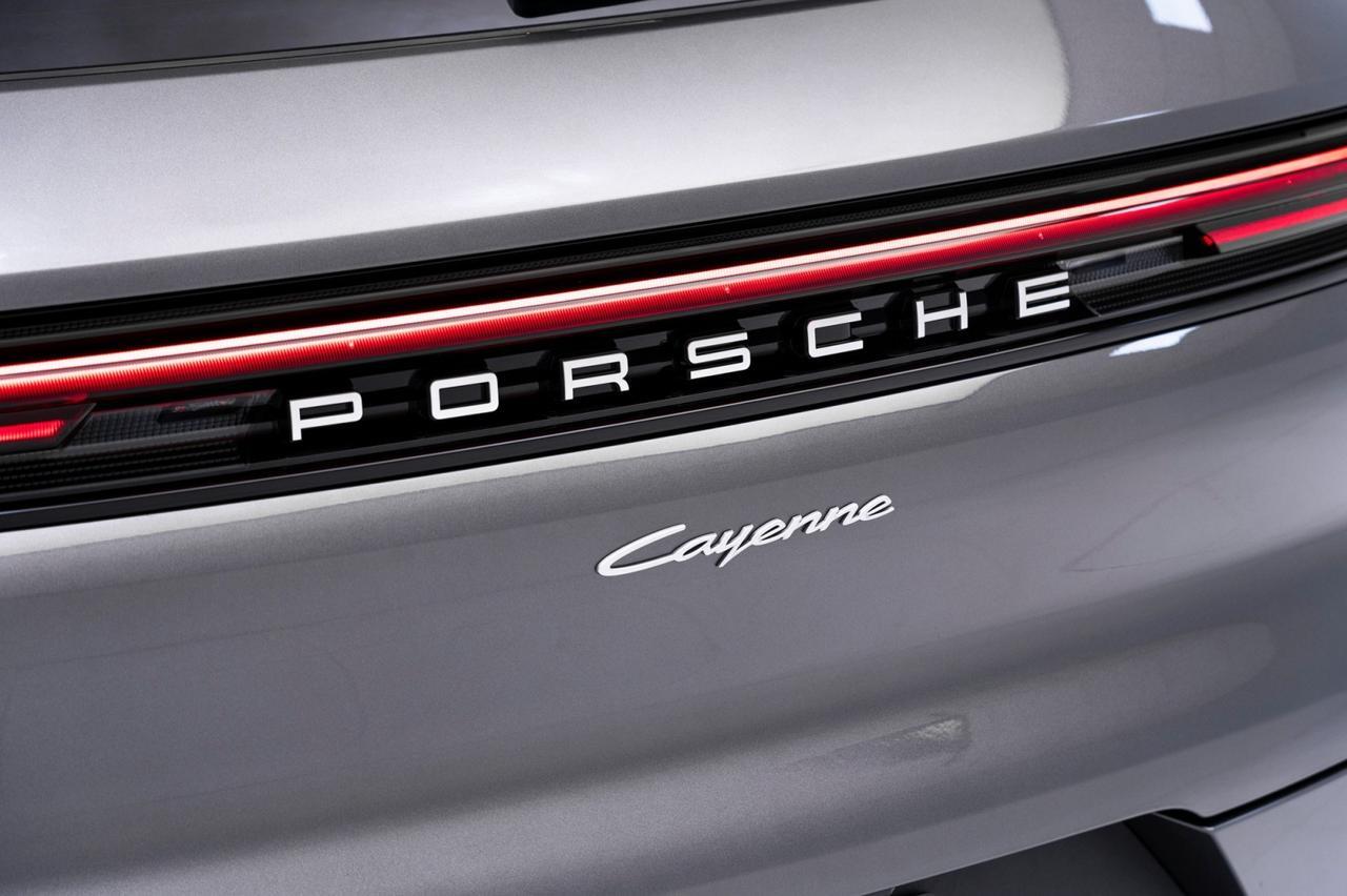 2025 Porsche Cayenne Pompano Beach FL