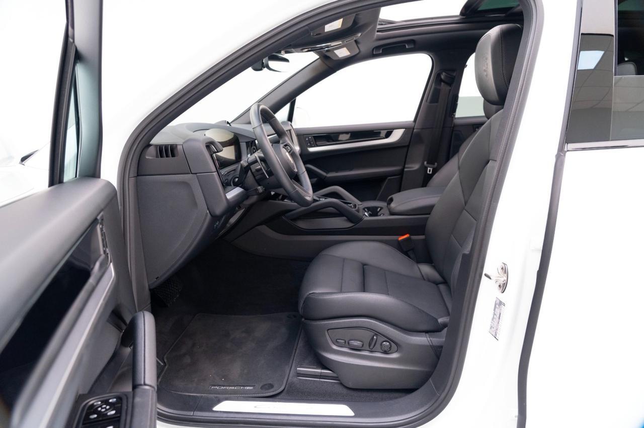 2025 Porsche Cayenne Pompano Beach FL