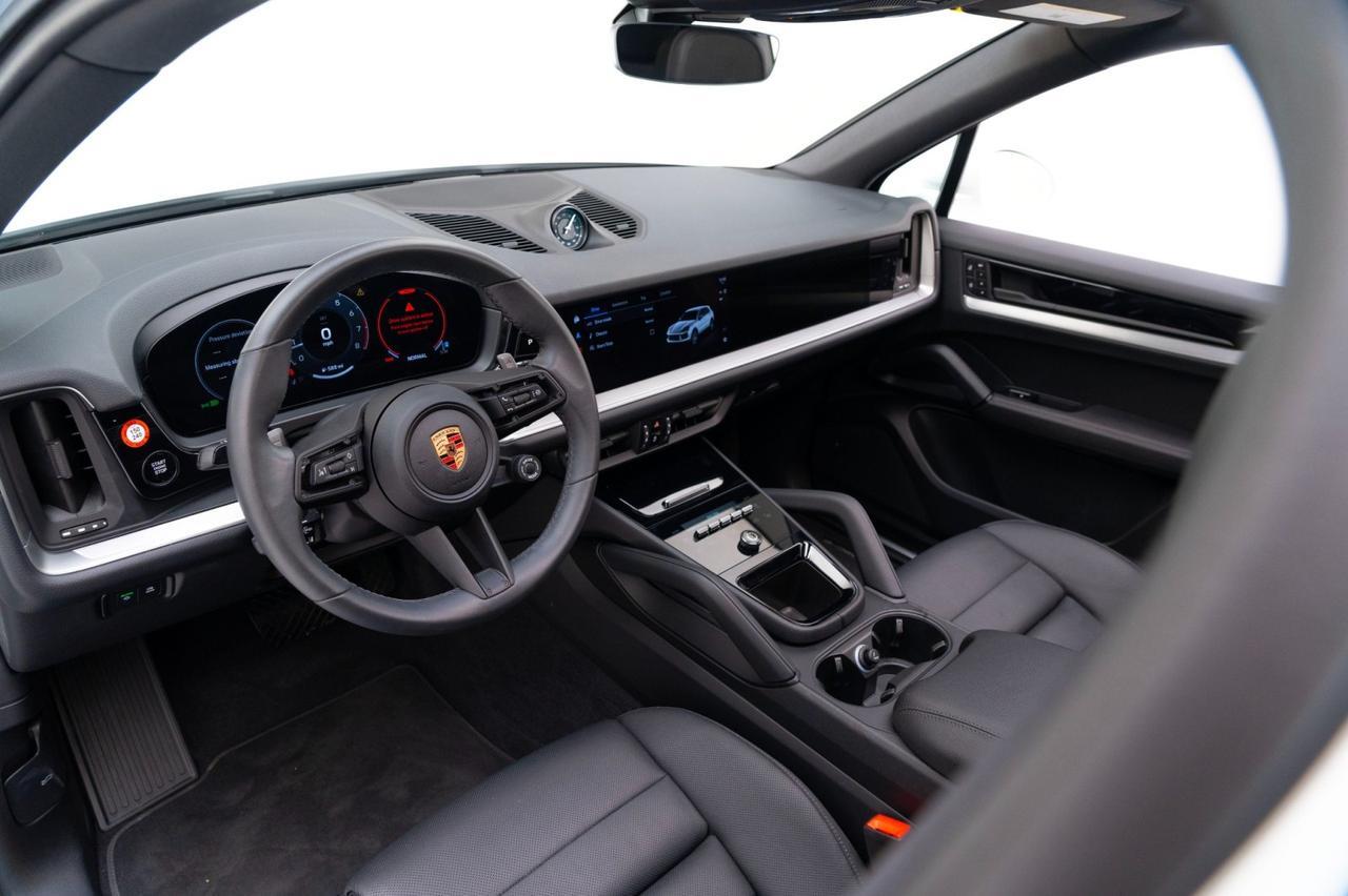 2025 Porsche Cayenne Pompano Beach FL