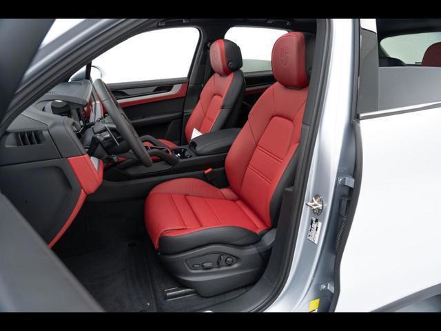 2025 Porsche Cayenne Pompano Beach FL