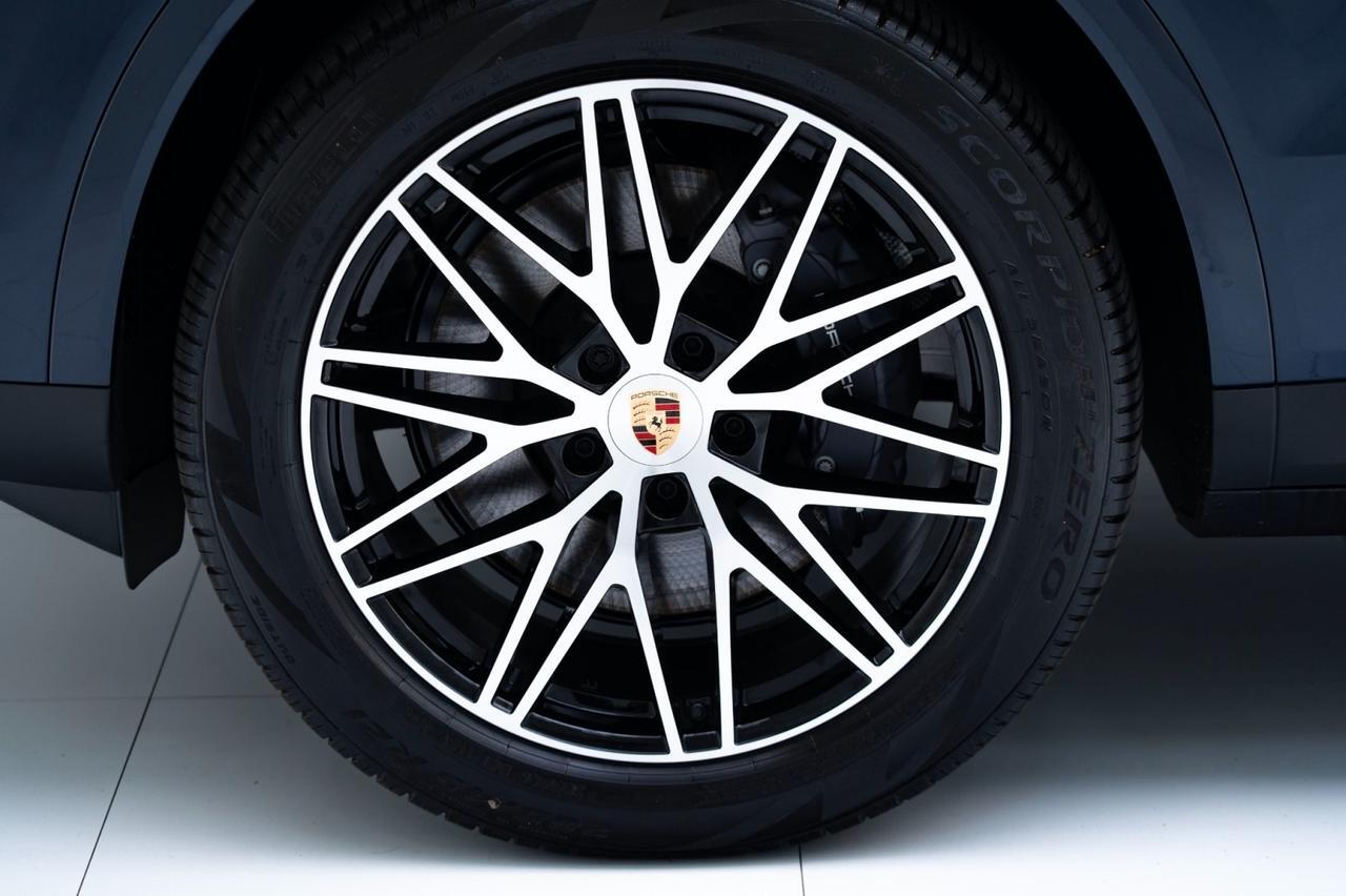 2025 Porsche Cayenne Pompano Beach FL