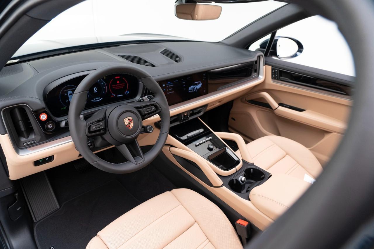 2025 Porsche Cayenne Pompano Beach FL