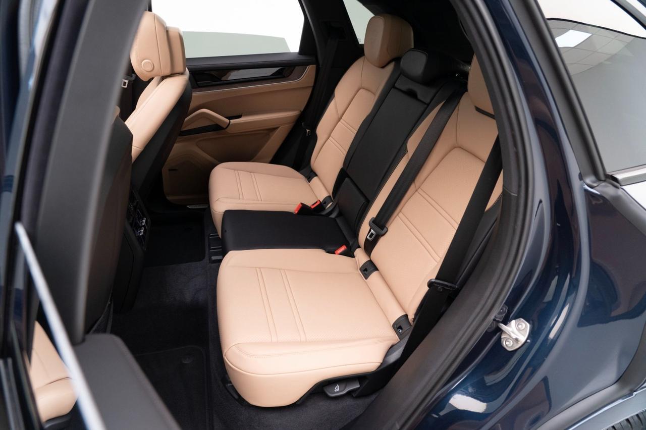2025 Porsche Cayenne Pompano Beach FL