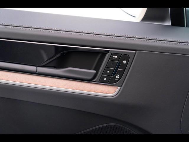 2025 Porsche Cayenne Pompano Beach FL